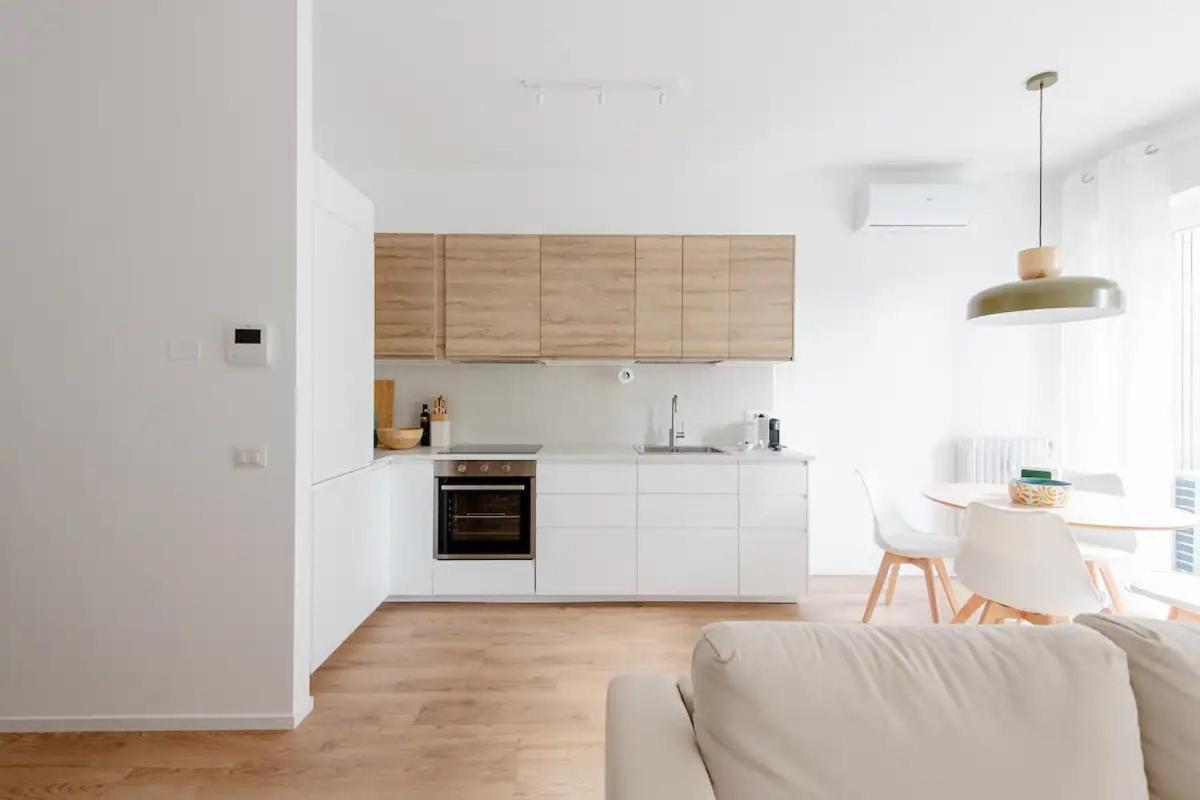 Luxury 2 Bedroom Apartament, Close To San Siro, Fiera And 10 Min Metro To Duomo Mailand Exterior foto