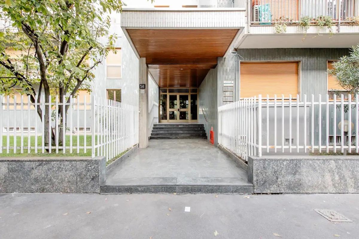 Luxury 2 Bedroom Apartament, Close To San Siro, Fiera And 10 Min Metro To Duomo Mailand Exterior foto