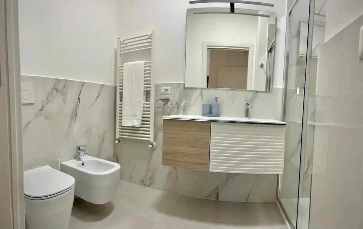 Luxury 2 Bedroom Apartament, Close To San Siro, Fiera And 10 Min Metro To Duomo Mailand Exterior foto
