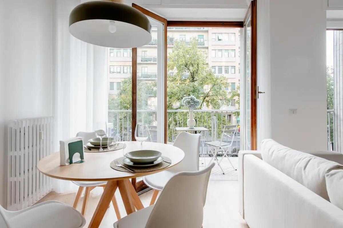 Luxury 2 Bedroom Apartament, Close To San Siro, Fiera And 10 Min Metro To Duomo Mailand Exterior foto