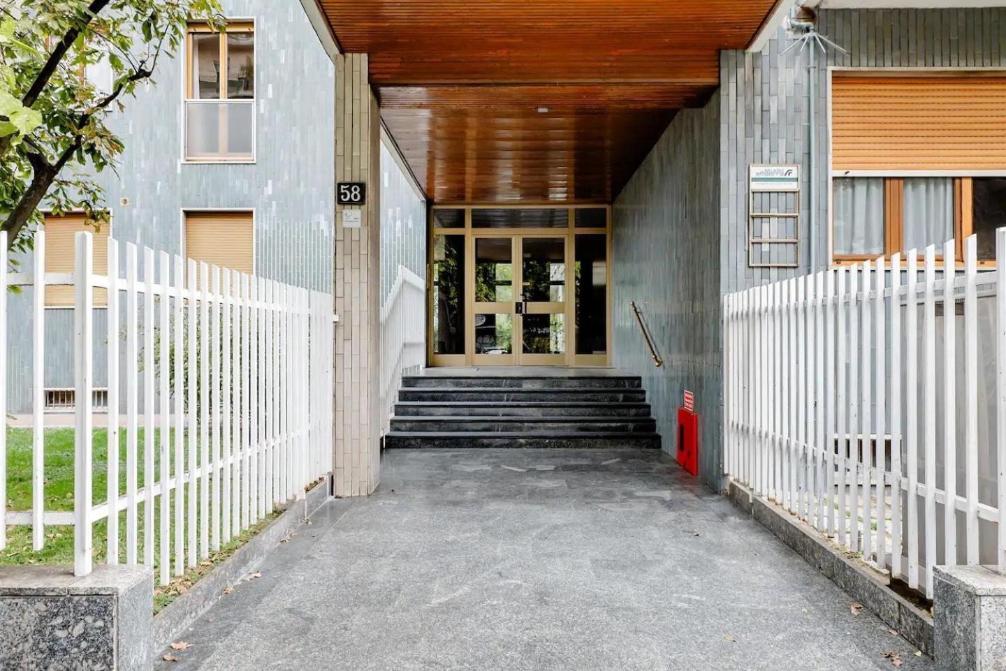 Luxury 2 Bedroom Apartament, Close To San Siro, Fiera And 10 Min Metro To Duomo Mailand Exterior foto